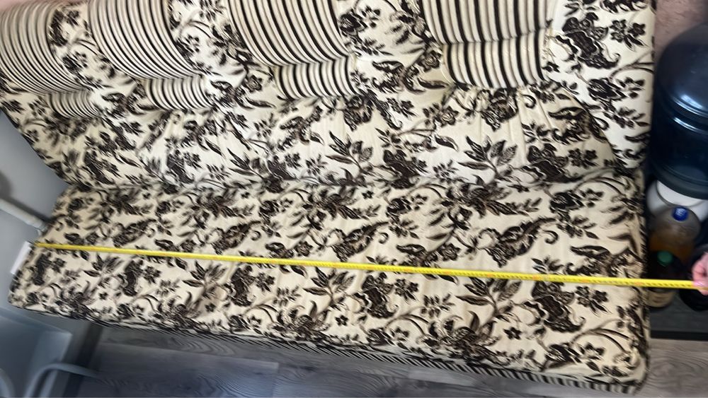 Диван в нормальному стані