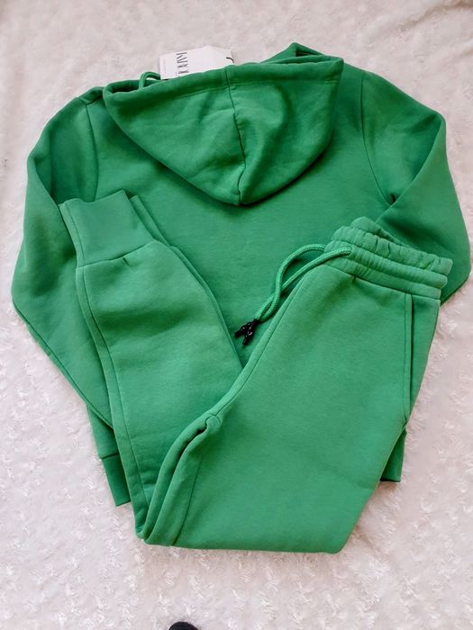 Новий теплий костюм бренд/Karol (Туреччина) для дівчинки 152-158