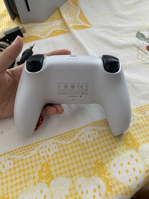 Ps5+ dualsense+ FC 24+ suporte + cabos