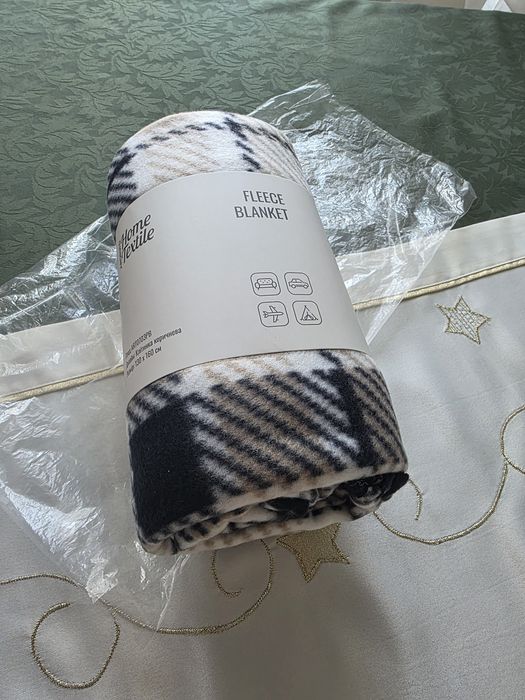 Новий флісовий плед 130/ 160см., в упаковці