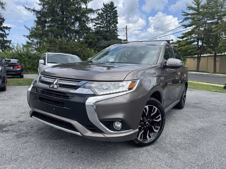 Mitsubishi Outlander Phev      2018