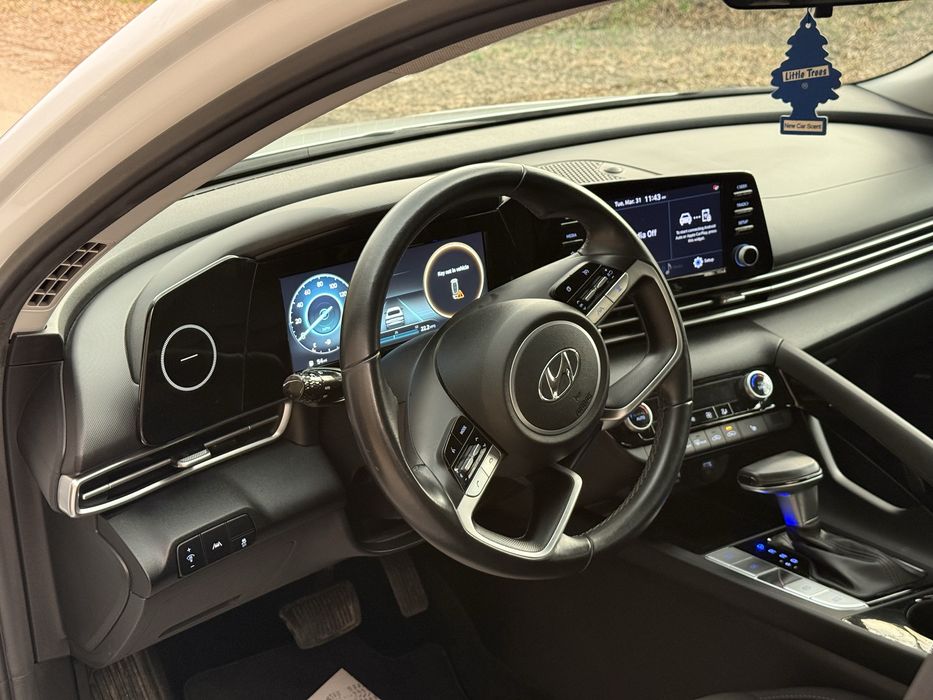Hyundai Elantra 2021