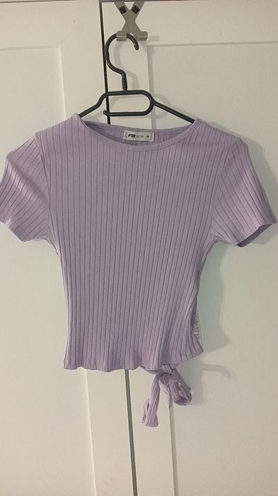Top w kolorze fioletowym