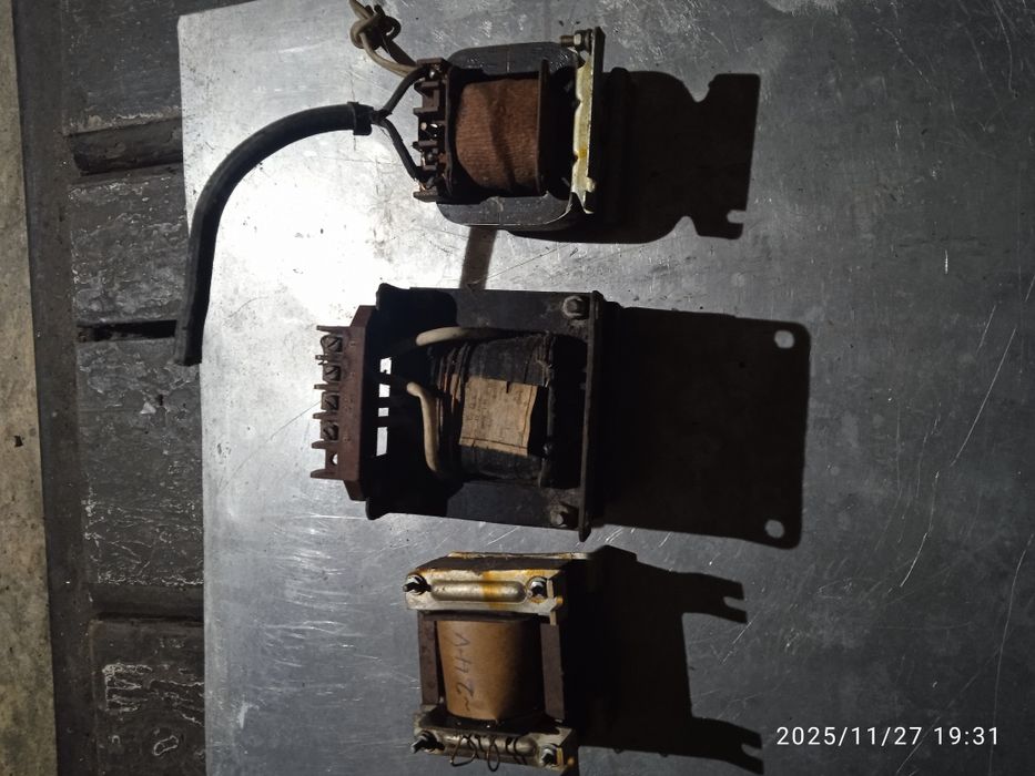 Електричний трансформатор