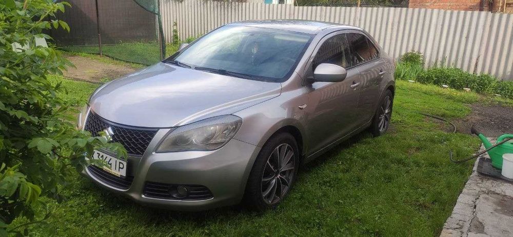 Suzuki Kizashi 2011