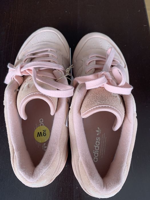 Жіночі кроссівки снікерси Adidas 40 р