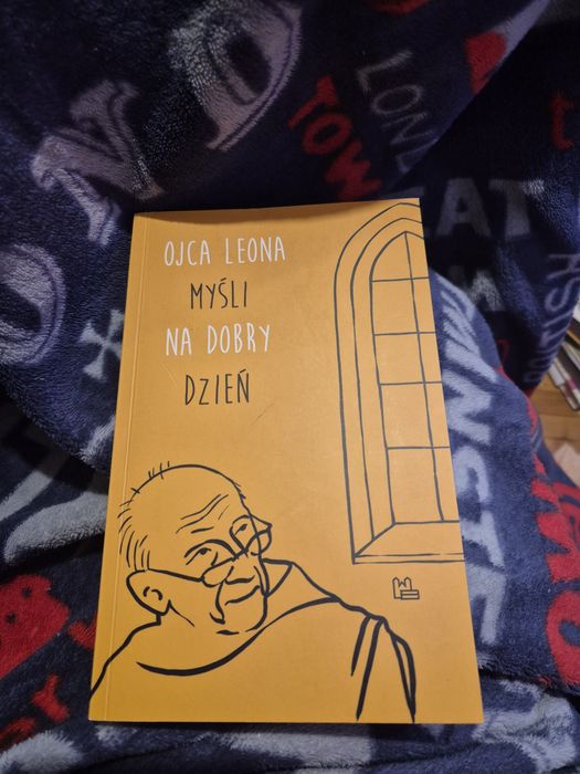 Książka "Ojca Leona myśli na dobry dzień"
