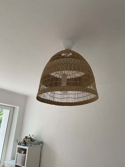 Klosze ikea plecione z trawy boho