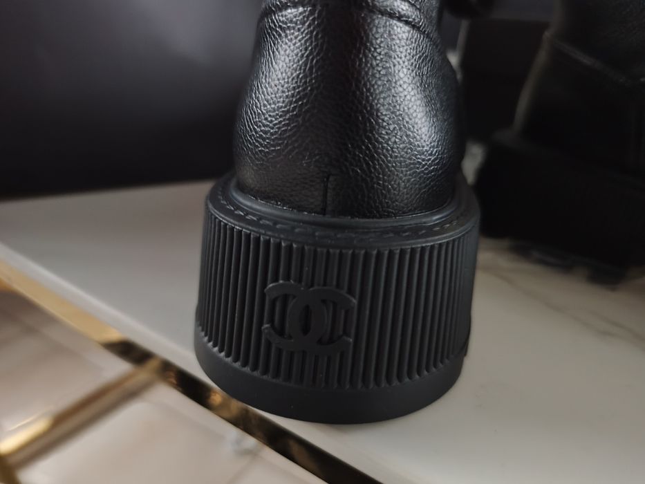 Buty CHANEL rozmiar 40 nowe