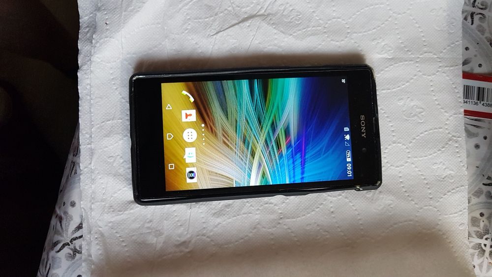 sony xperia z1,bez simlocka,sd slot,sprawny,ladny