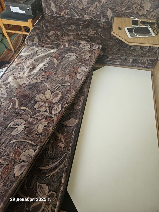 Угловой диван 135×200