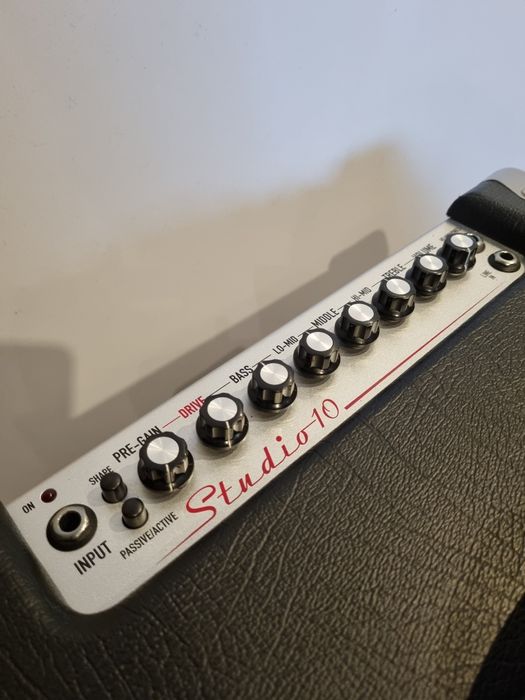 Wzmacniacz basowy combo.