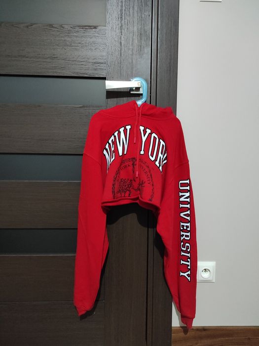 Bluza crop top Bershka XS new york university czerwona