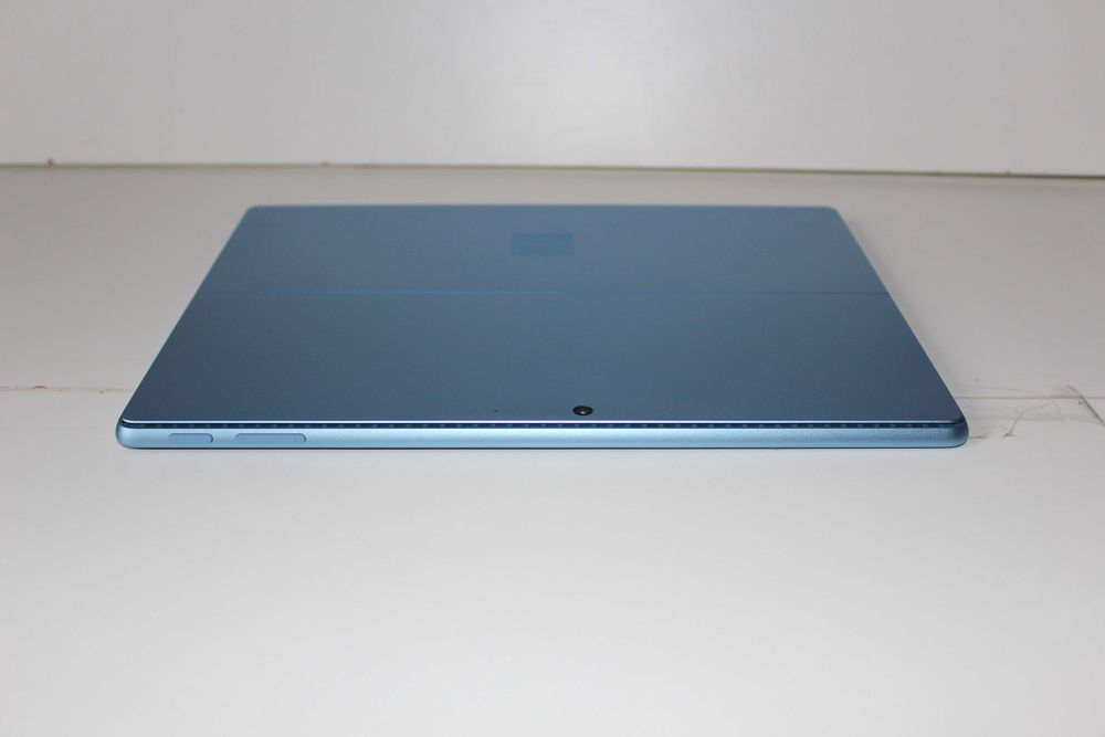 Microsoft Surface Pro 9 i7/16Gb/256Gb/1Tb