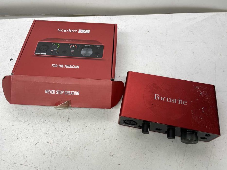 Звукова карта Focusrite Scarlett Solo 3rd Gen аудиоинтерфейс USB-C