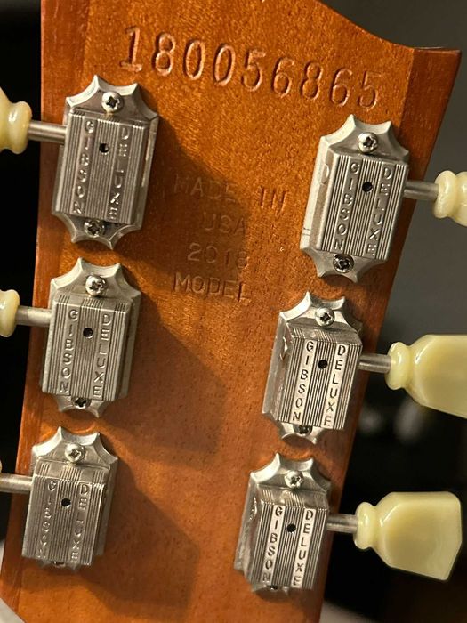 Guitarra Gibson Future Tribute Gold Top Les Paul