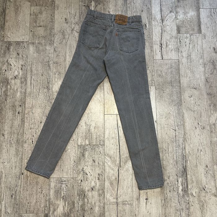 Szare męskie spodnie jeansowe Levis model 550 rozmiar 31 x 32