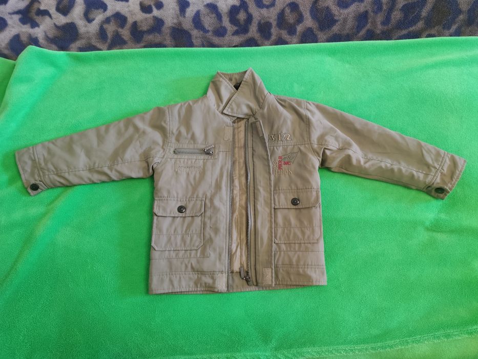 Осіння дитяча курточка