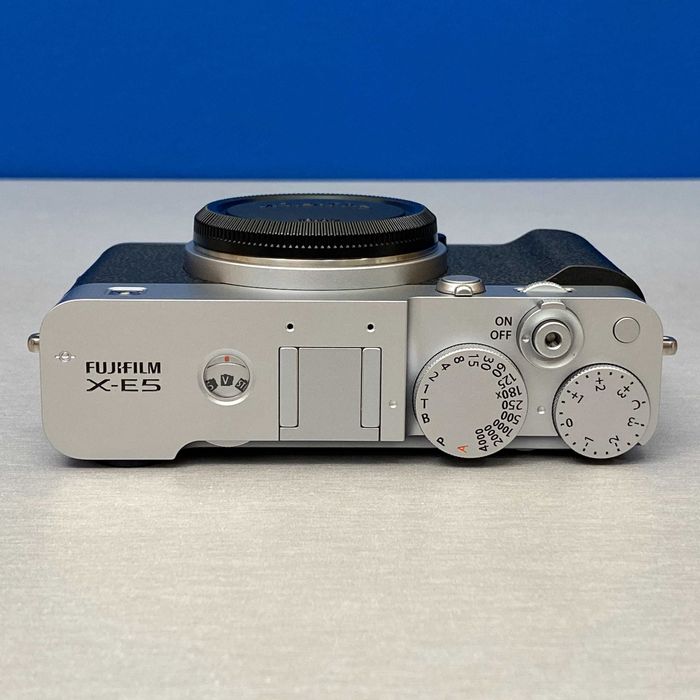 Fujifilm X-E5 (Corpo) - 40.2MP | 3 ANOS DE GARANTIA