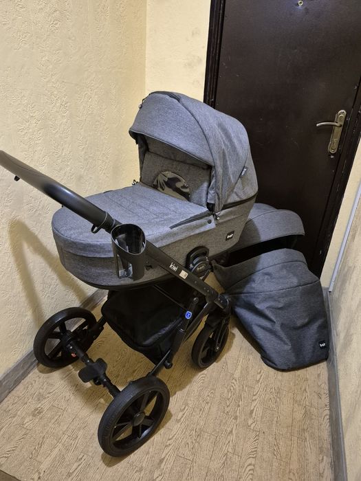 Продам коляску 2 в 1 Bair KIWi. Торг.