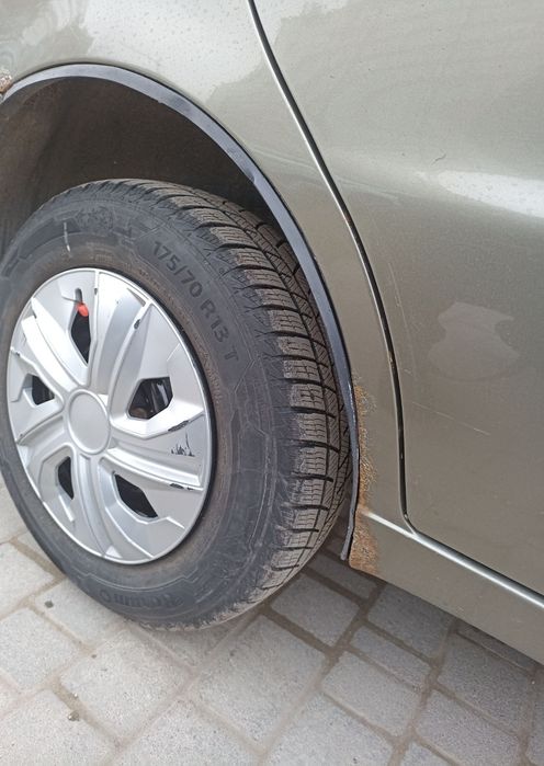 Автомобіль Daewoo Lanos