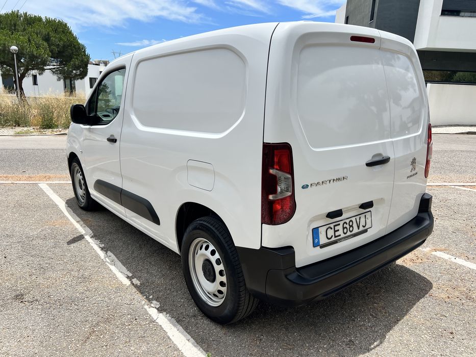 Peugeot e-Partner  2023 8200km