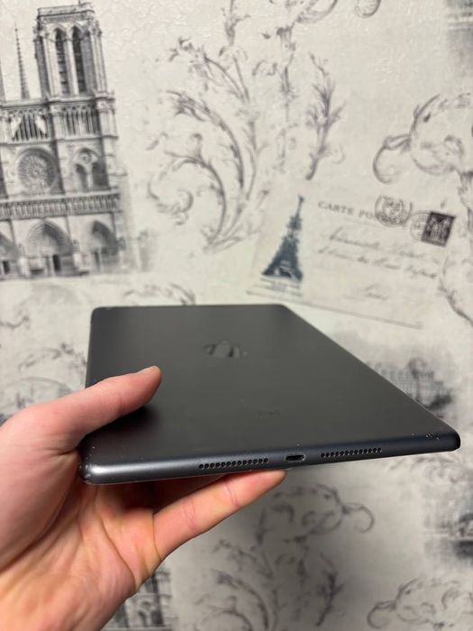 iPad 7 32gb 100% акб WIFI