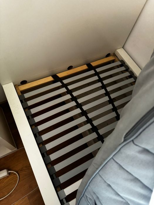 Camas Malm 90x200 com gavetoes