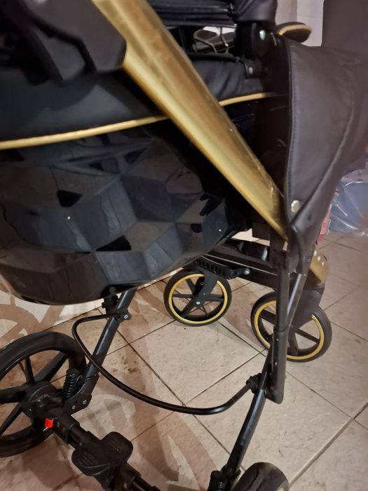 Коляска демисезонная  трансформер