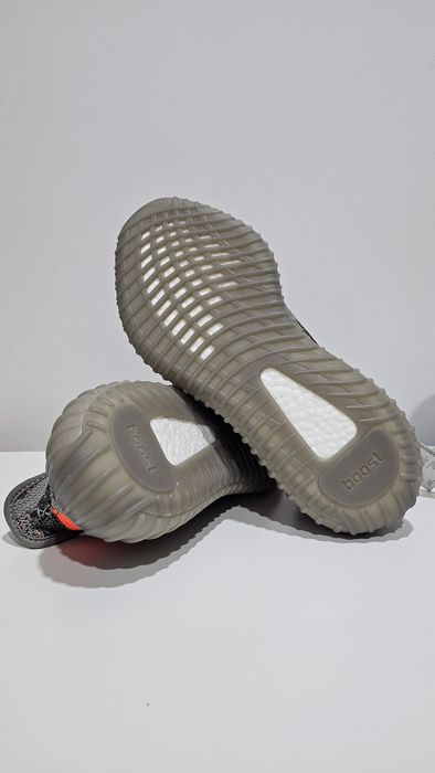 Adidas Yeezy Boost 350 V2 Beluga