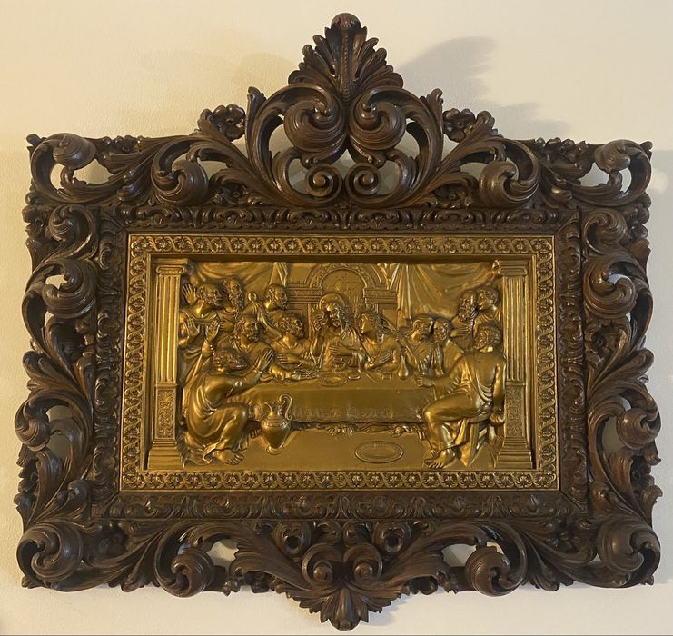 Mobilia antiga c/ + 100 anos