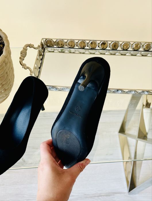 Czarne eleganckie zamszowe szpilki