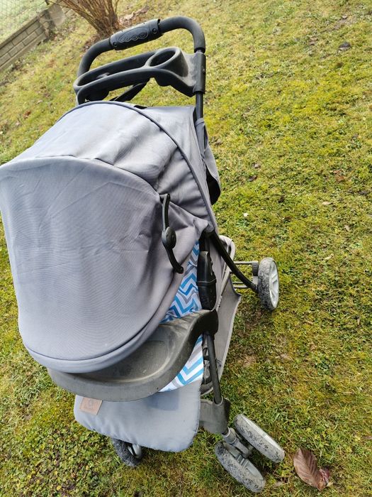 Oddam wózek spacerowy