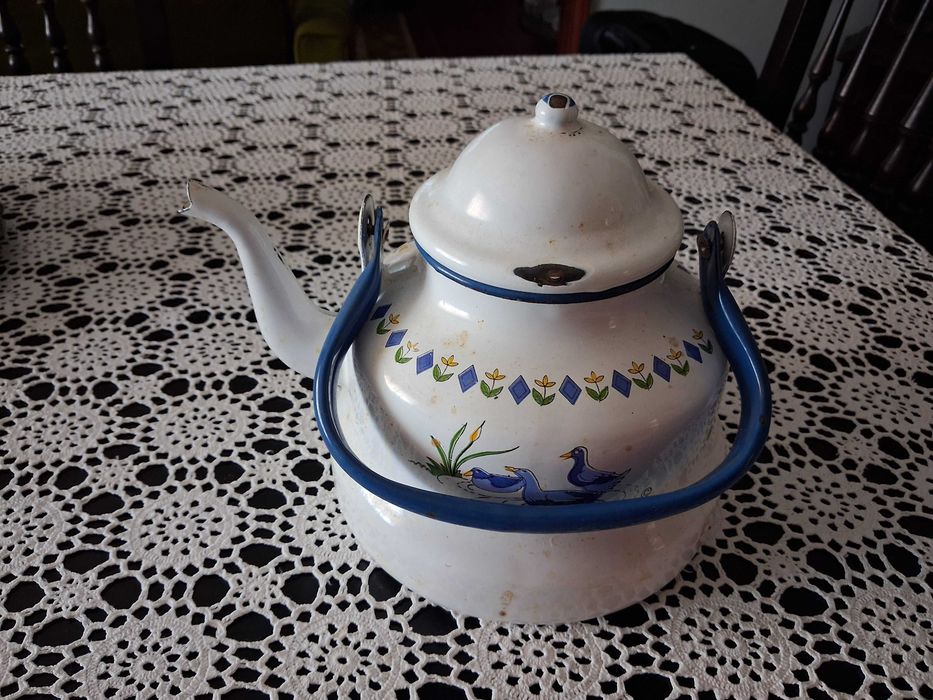 Várias peças decorativas antigas e raras. Ver fotos.
