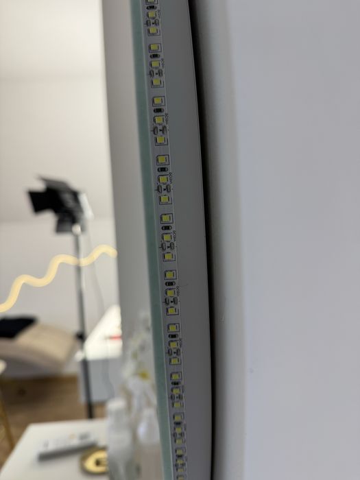 Дзеркало з підсвіткою 80*80