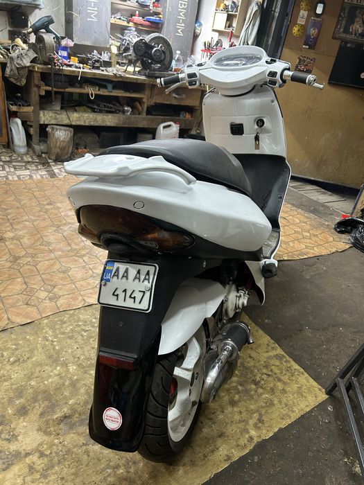 Aprilia sr/yamaha aerox/mbk/Априлия леонардо