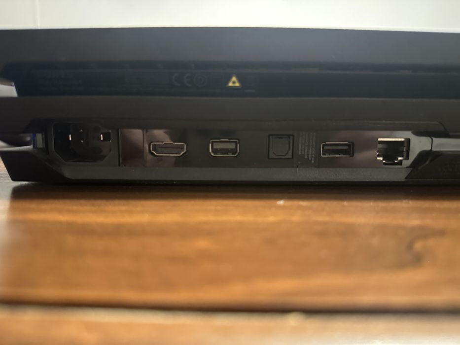 PlatStation 4 Pro zestaw