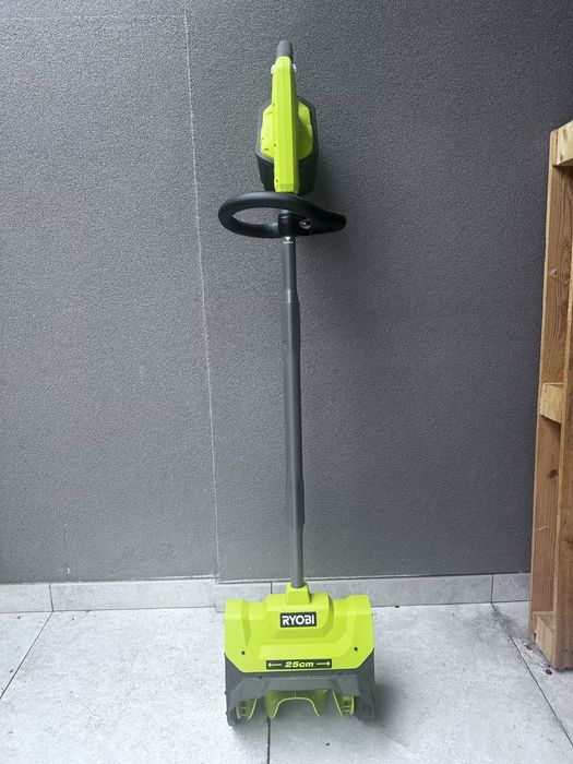 Ryobi odśnieżarka