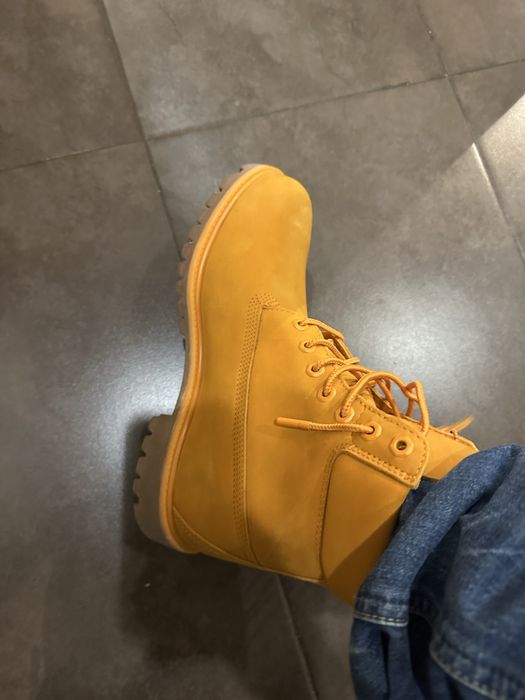 Botas timberland novas cor mostarda N43,5