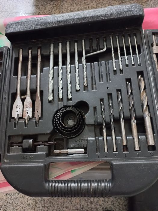 Maleta kit de peças para perfuração e aparafusamento