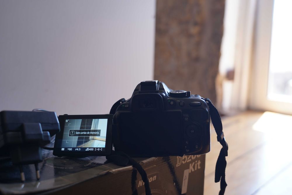 Nikon D5200 + 18-55mm + Filtros CPL e UV | 30.000 disparos