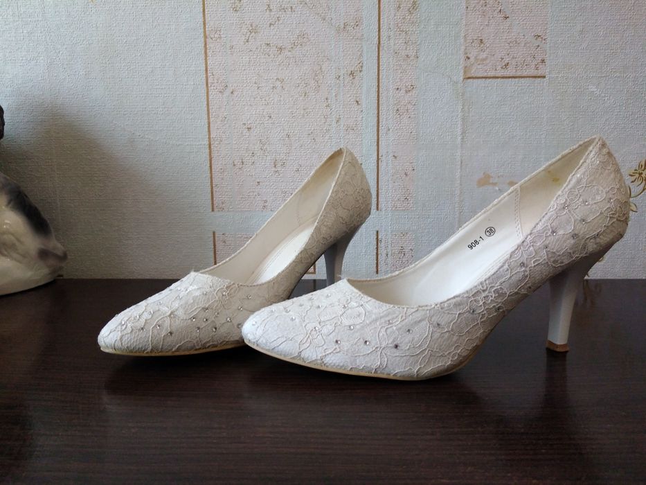 Туфлі весільні 38 розмір