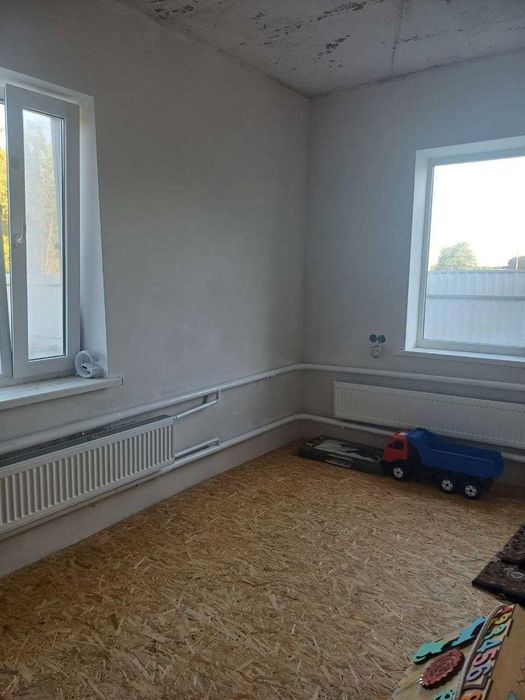 Продається затишний будинок з ремонтом в Богодухові