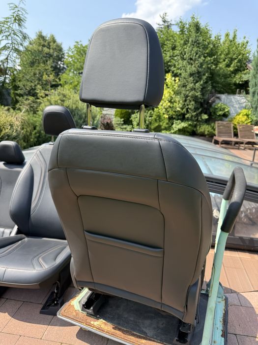 Салон сидіння на ford Mustang Mach-e