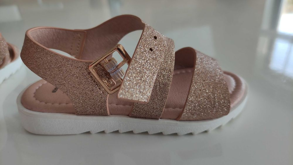 Minoti Złote Sandałki dla dziewczynki rozmiar 26