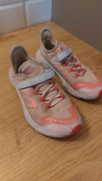 Buty Decathlon Kalenji dla dziewczynki roz. 34 + sandałki gratis