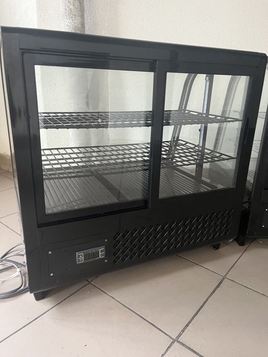 Холодильна Вітрина Настільна для десертів ggmGastro Frosty