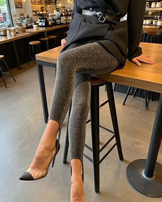 Трендові жіночі легінси на штрипках розмір М