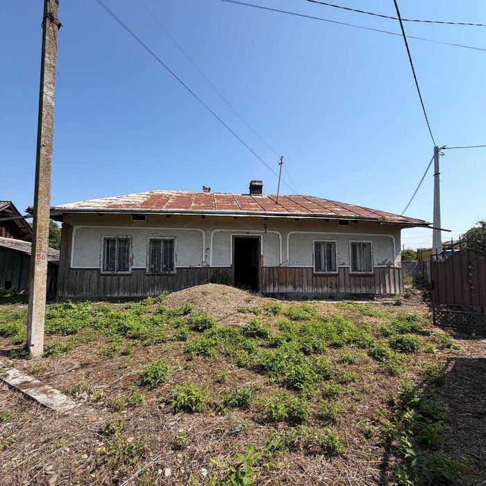 Продається перспективна ділянка 15сот. в центрі с.Радча