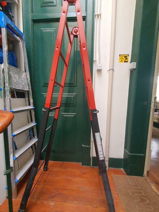 Escada multiusos Litan  4x4 degraus